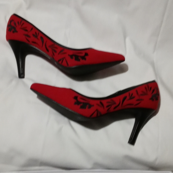 Ashro - Picture 3 of 6